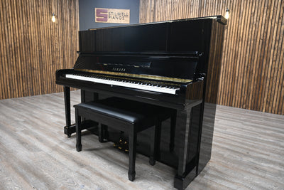 Yamaha UX10 B1 Upright Piano