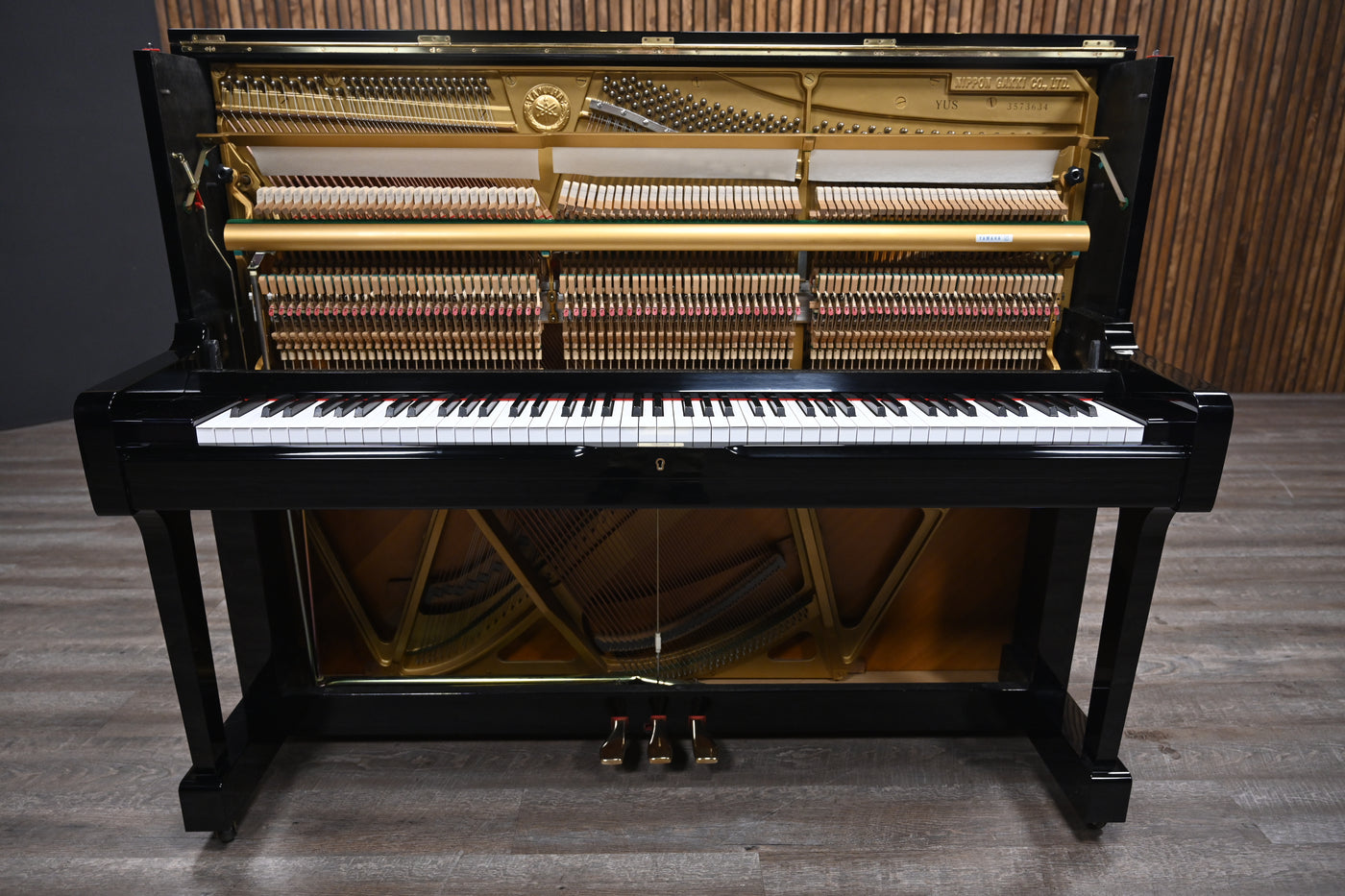 Yamaha YUS (X) Upright Piano