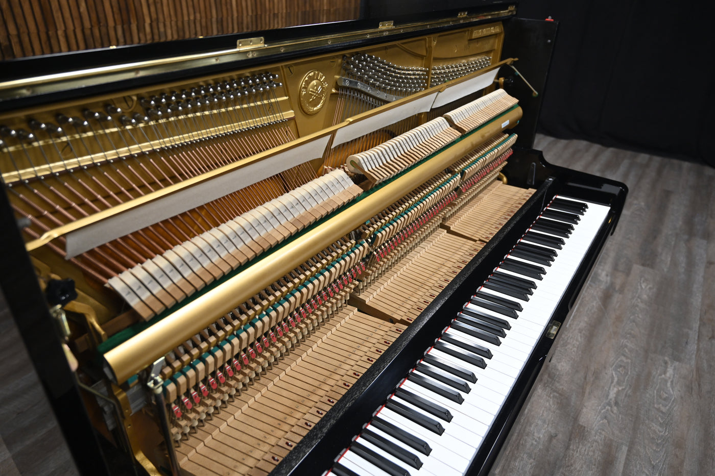 Yamaha YUS (X) Upright Piano