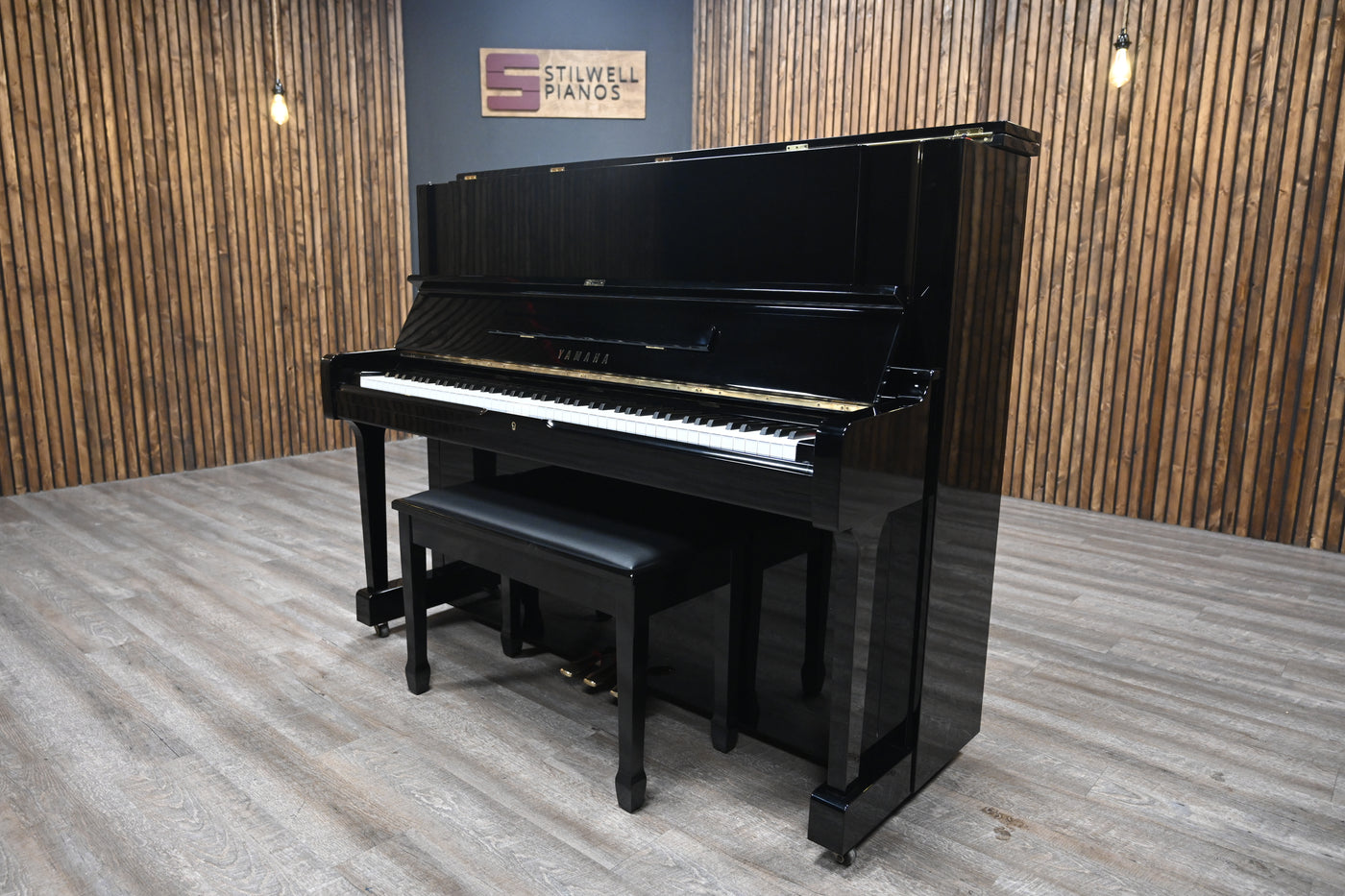 Yamaha YUS (X) Upright Piano