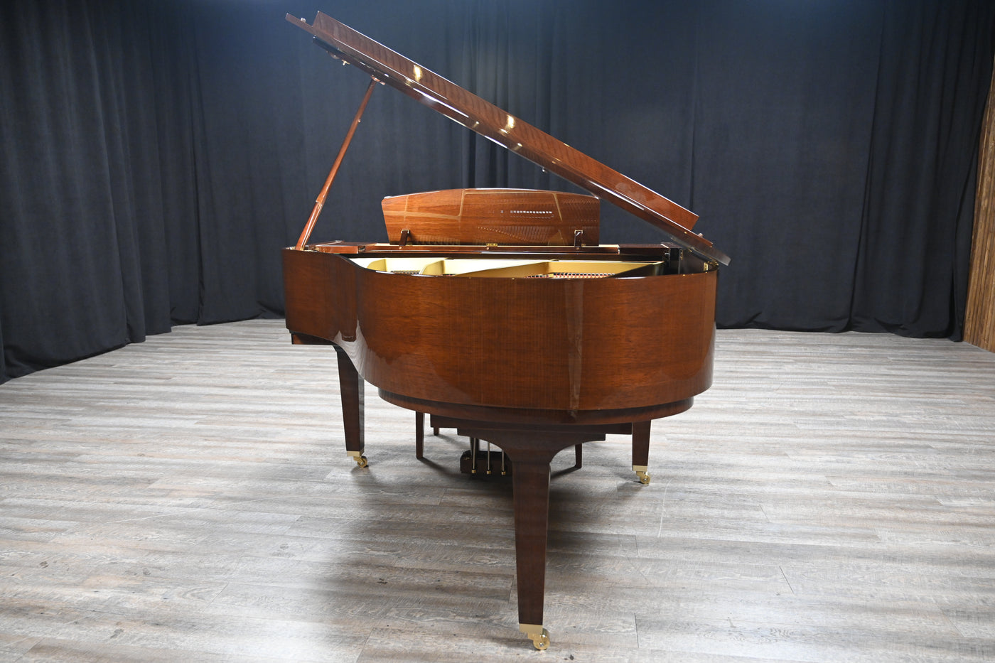 Yamaha GH1 Baby Grand Piano