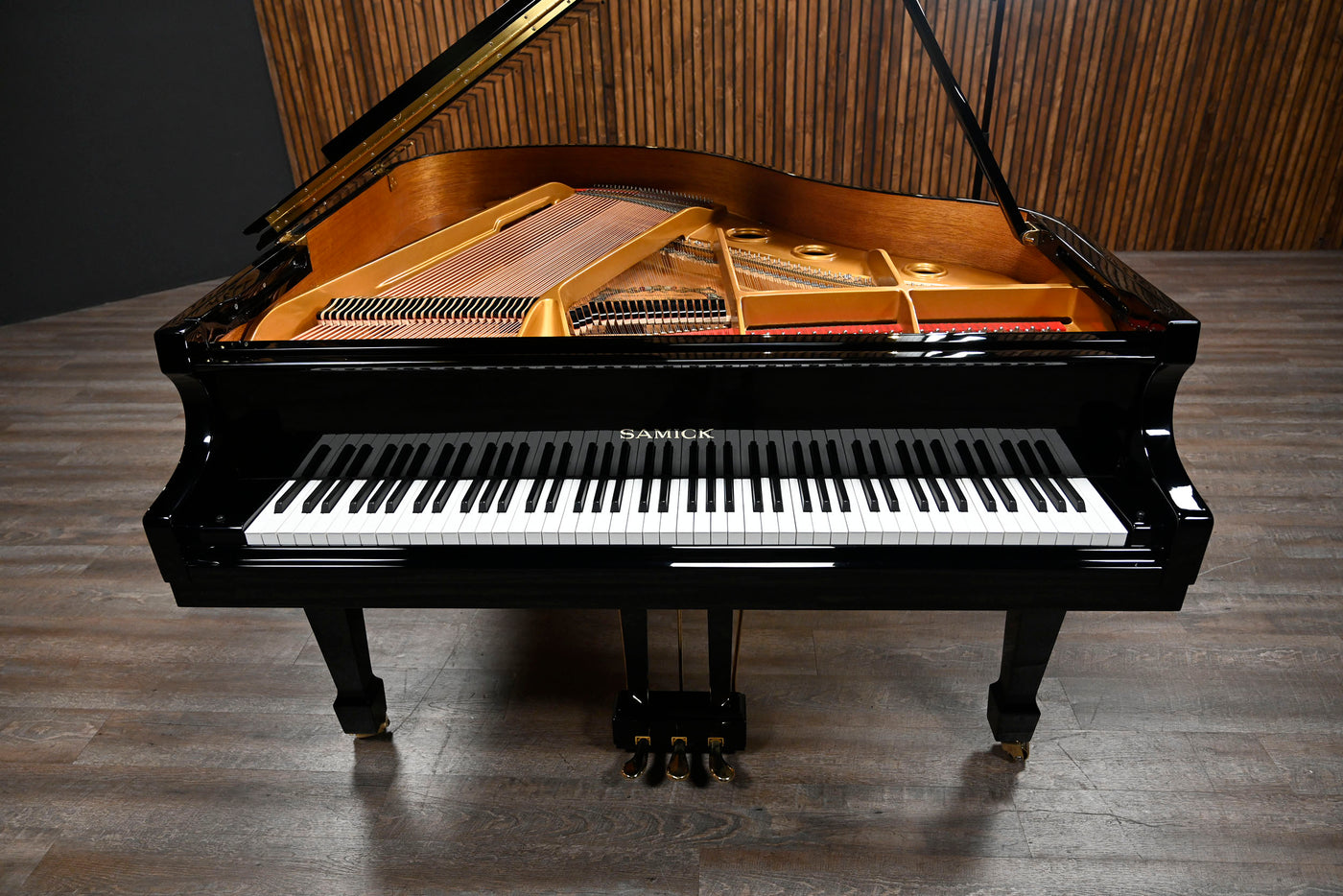 Samick SIG-50 Baby Grand