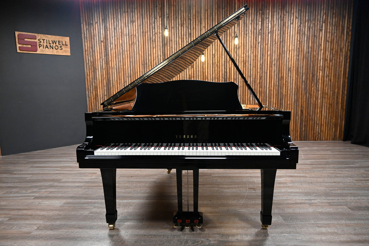 Yamaha C3 Grand Piano