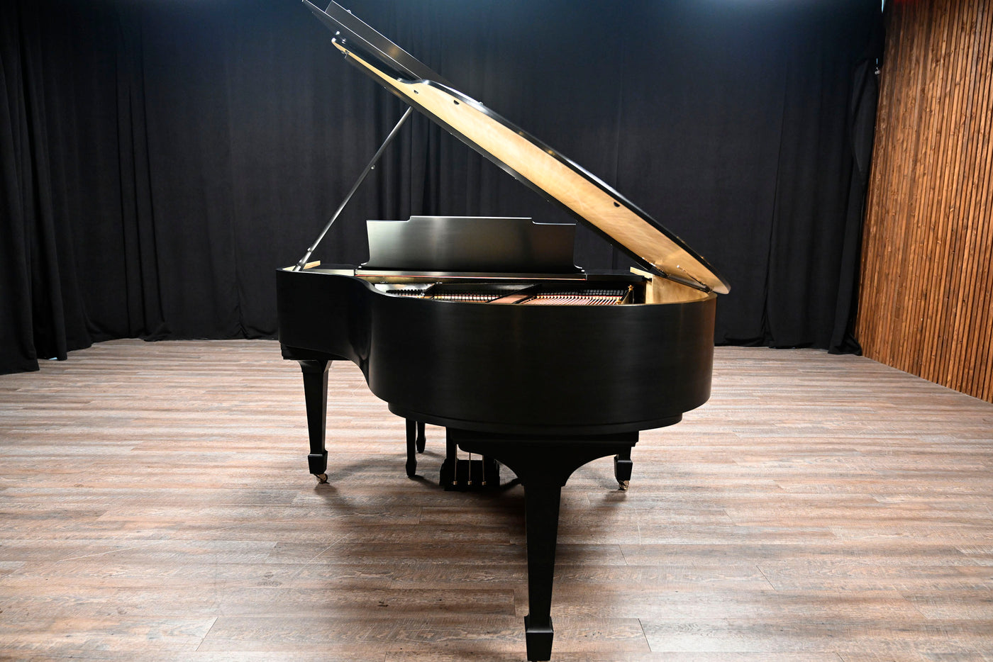 Steinway & Sons M Parlor Grand Piano