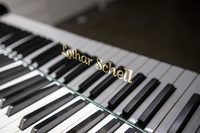 Lothar Schell 165C Baby Grand Piano