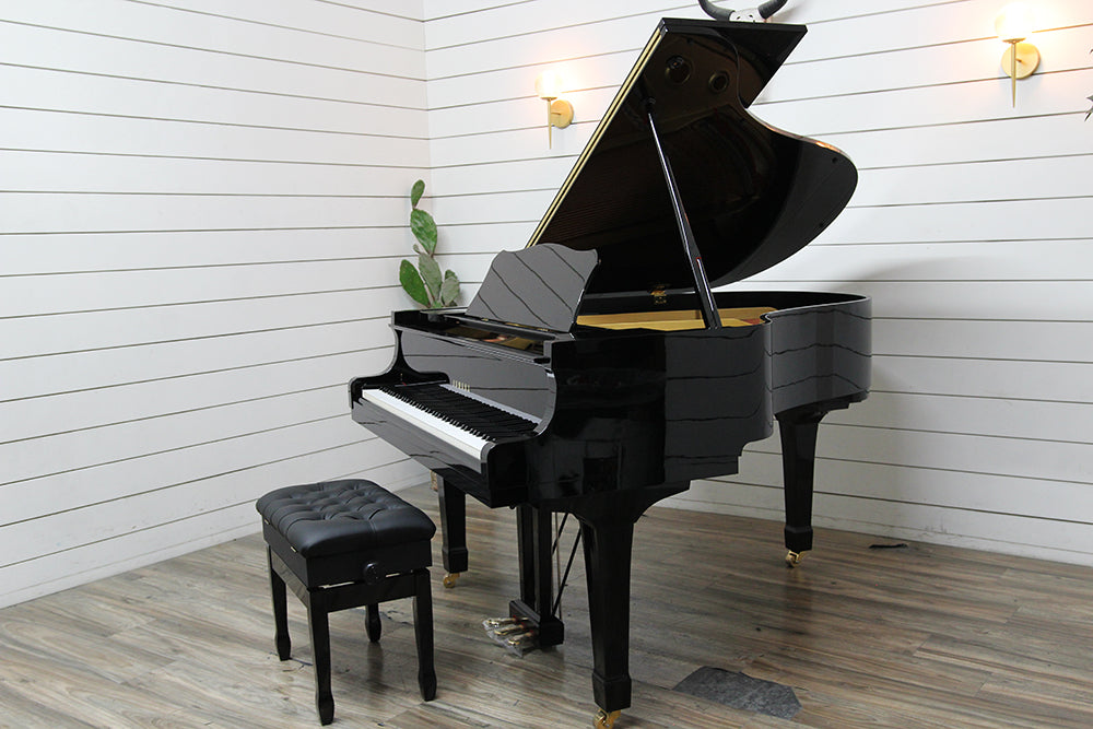 Yamaha G2 Parlor Grand Piano