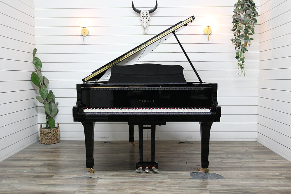 Yamaha G2 Parlor Grand Piano