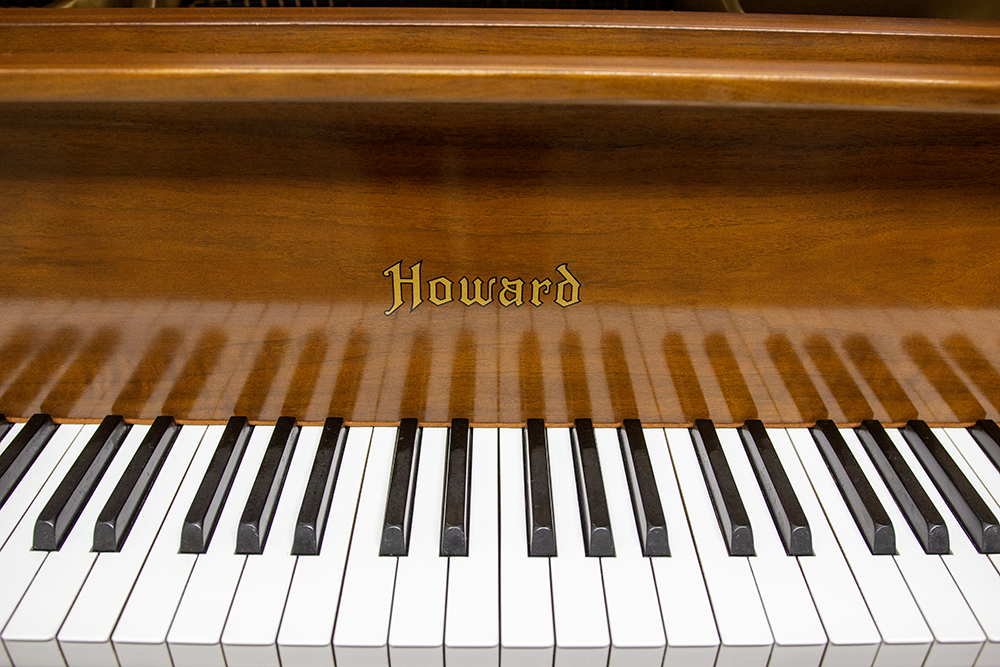 Howard No. 550 Baby Grand Piano