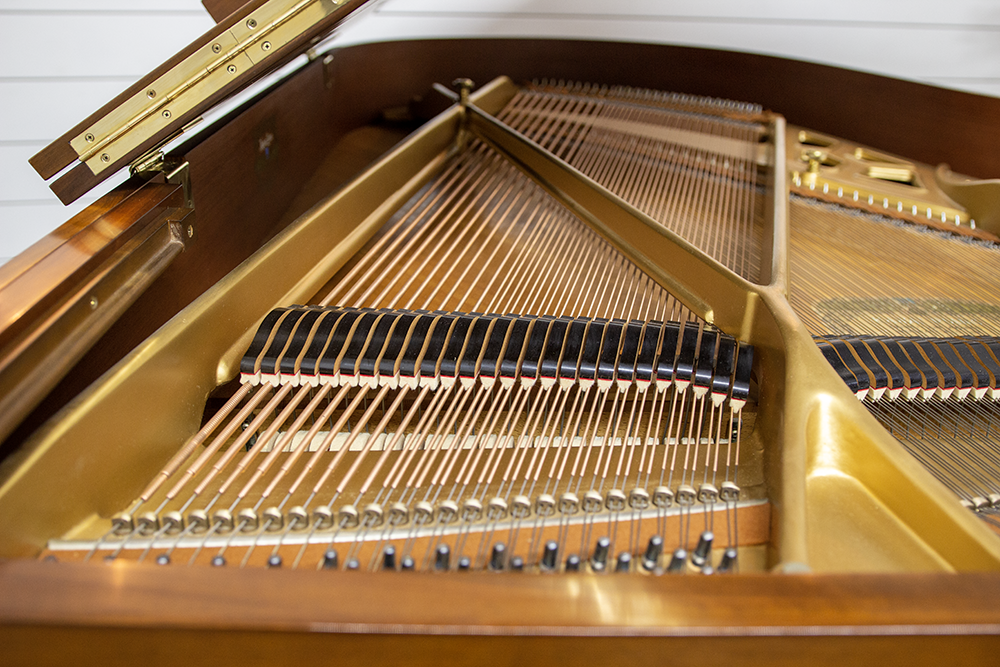 Howard No. 550 Baby Grand Piano